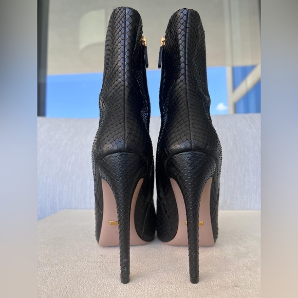 Gucci Python Booties - Picture 3 of 6